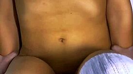 El Infiel Y La Estudiante Intercambiaron Miradas Furtivas En La Sala De Clases Y Terminaron Besándose