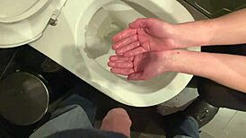 Intense Pissing Fetish