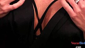 वॉयर सीएफएनएम एमेच्योर मिल्फ वेंकर को बहकाती, वो उस पर झड़ता