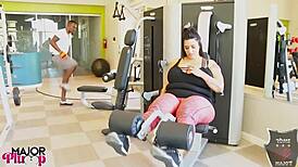 gym flirt sofia lures rome to intimate encounter.