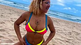 fudendo bem gostoso a loira na prainha branca