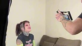 Nos bastidores com o carmona me fodeu gostosinho with big clit and wet pussy.