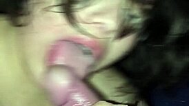 Colegiala me da la mejor mamada de mi vida la ensaliba y tiene garganta profunda