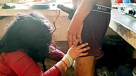 इंडियन देसि भाभी bitch को डीपली fucking कर रही है