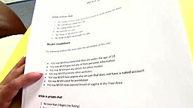 Miley Ann Gets Her Pussy Fucked Live In A Chat Room 😍