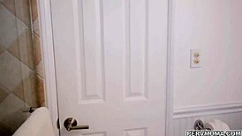 Stepmom Aaliyah Love Gave Stepson A Hot Blowjob!