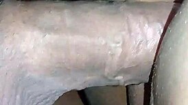 cogida que le doy a mi esposa en cuatro le meto todo mi guevo y lo siente muy adentro estoy a punto de acabar el guevo me palpita dentro de ella