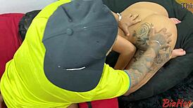 O Anão Mais Bem Dotado Do Brasil Fudendo A Buceta Tarada Da Bia Hot Na Casa Do Seu Marido Corninho