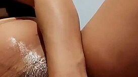 bluee fisting while pregnant? colombian babe squirts