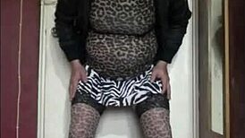 i'm mark, a shy bisexual crossdresser in stockings and heels