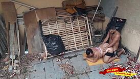 GORDINHA GOSTOSA DEU O CU PARA O CUNHADO NA CASA ABANDONADA