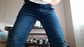 hot secretary masturbates in office 💦