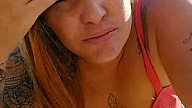 Estou Gravando Vídeo Na Praia E Provocar Os Machos