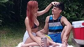 Vizinho Aproveitou Que Meu Marido Tava Trabalhando E Me Comeu No Quintal De Casa