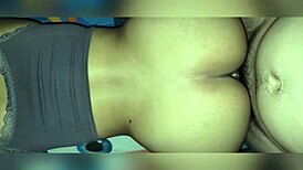 cogiendo a mam� soltera mientras sus hijos juegan en el patio culona latina en cuatro puta morocha