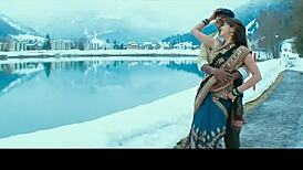 लक्ष्मी राय की हॉट नाभि और चूचियां खेल