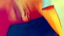 Garota gostosa e magra do tinder depois de alguns drinks acaba montando no meu pau at� destru�-lo com seus peitos ricos