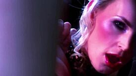 Two sensual blonde milfs enjoy romantic threesome fucking