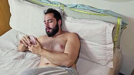 trocando o futebol por uma gozada gostosa 😏