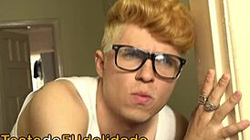 morena cavala dando mole pro amigo do marido