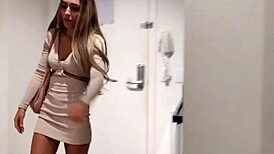 sou a puta mais safada chego em casa doida pra sentar com o cuzinho e o meu macho goza na minha bunda