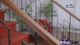 colegiala de 18 años y su madrastra con joven blanco