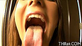 my friend giving oral service in this hot video 😋