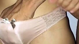 me vengo en las bragas