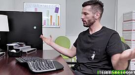 Chloe Temple Gets Belly Rub From Big Black Cock On Bed