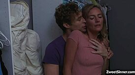 वैनеса स्काई ने रिकी जॉनसन का बड़ा काला लंड निगला क्रेजी काउगर्ल राइड की