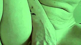 Hanysy Sexy Mature Mommy Feels Intense Pleasure With Vibrator