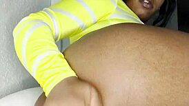 ooh, mature ebony milf masturbates with dildo and fingers for intense orgasm 😍