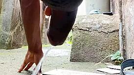 Check out straight guy peeing compilation, outdoor peeing scenes!