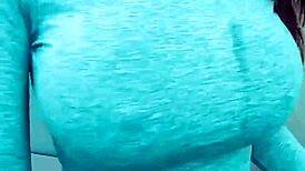 Bimbos enjoy more fun in webcam sessions