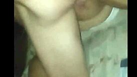 comendo o cu da casada na frente do marido