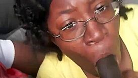 kyttkatt, how does the couch enhance your blowjob experience?