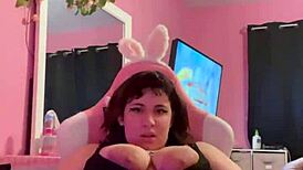 playing with my pussy