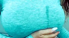 Bimbos enjoy more fun in webcam sessions