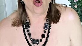 I enjoy mature milf with huge tits fucking pov.