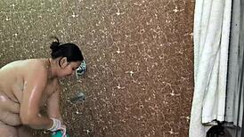 the desi girl gets fingered and sucks big cock in homemade casting.