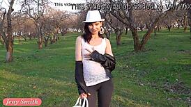 jeny smith shows off her camel toe in see through yoga pants 😏