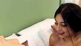 trio apasionado con mu�eca sexual semen en sus grandes tetas