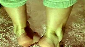 Worship These Perfect Bare Feet and Toes Now!