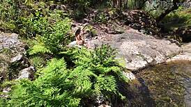 Young Fat Mommy's Hairy Pussy Flashed on Street Surprise Hunt