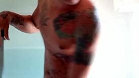 Banana food insertion demonstration video