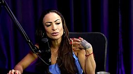 loira's pussy gets vibrator wrecked after she brags about swing house control and easy orgasms 🔥🍆💦