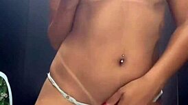 i'm so horny in this packed gym masturbating wet pussy...