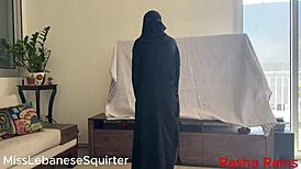 Lebanese maid squirt fantasy dream