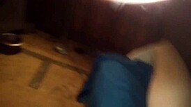 mmm i love eating this yummy wife's wet pussy and making her squirt from tongue action...