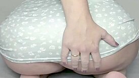 Huge Ass Latina Housewife Offers Big Hole on Public Webcam Chats